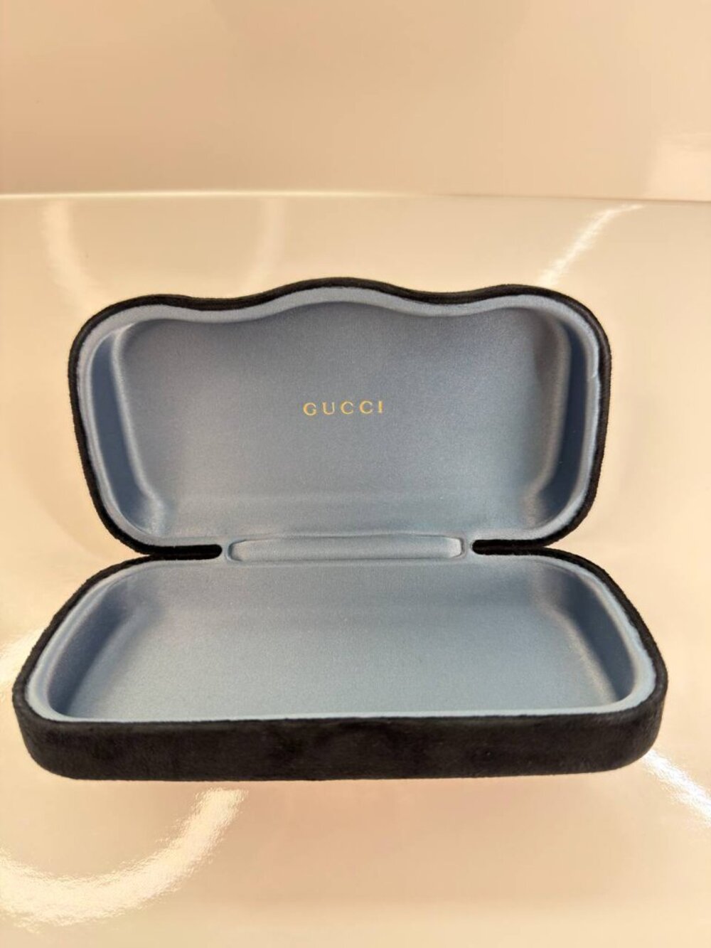 Authentic Gucci Velvet Accessory Storage Case – Black